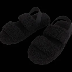 Action Slippers><noscript><img width=