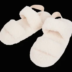 Action Slippers><noscript><img width=