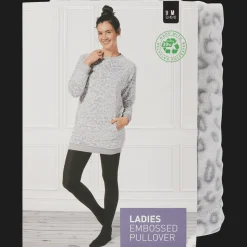 Action Sweater><noscript><img width=